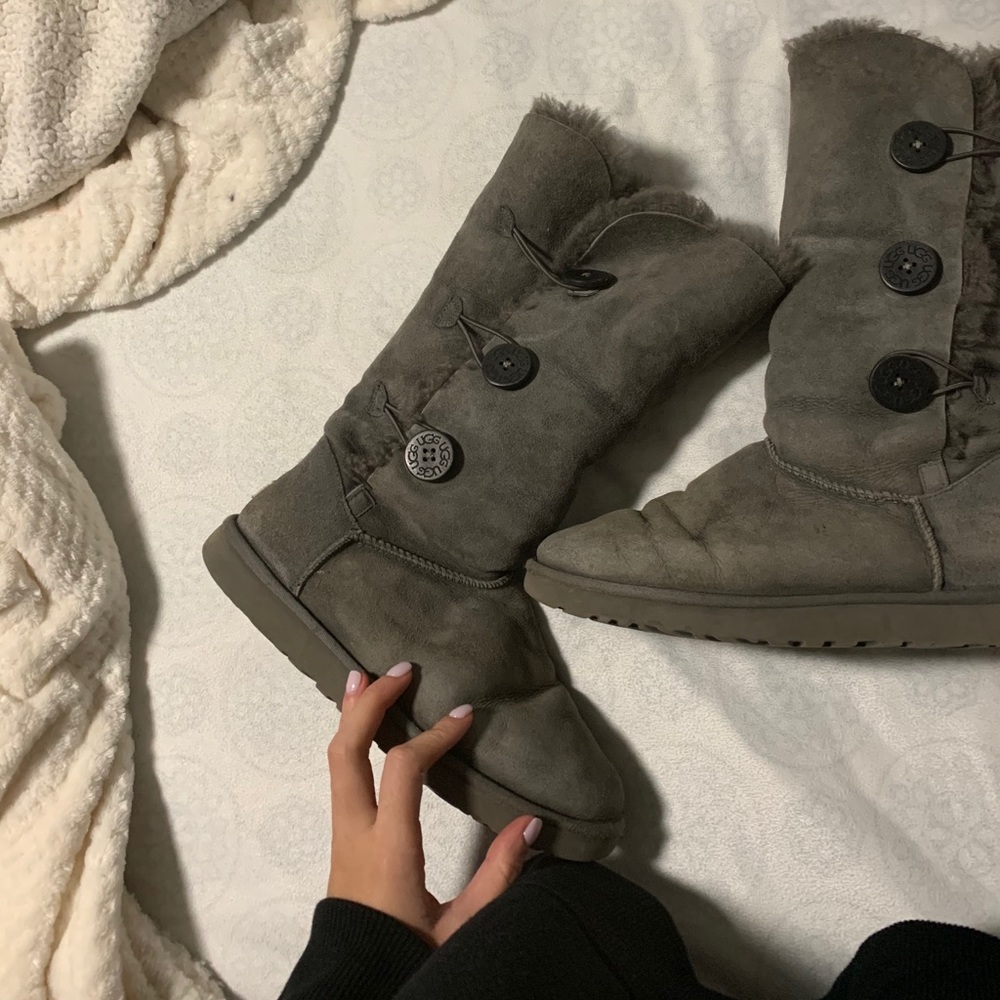 Grey Triple Bailey Button Uggs - image 2